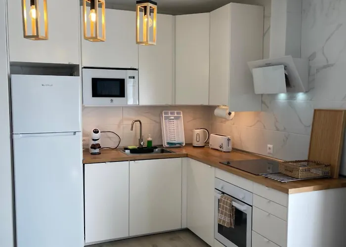 Casa Dante, Palmeras Iii Tías