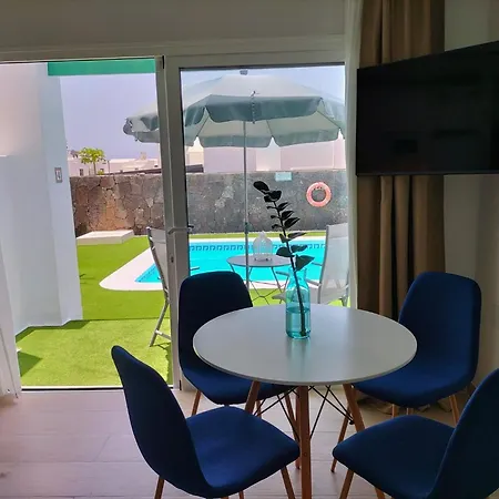 Casa Dante, Palmeras Iii